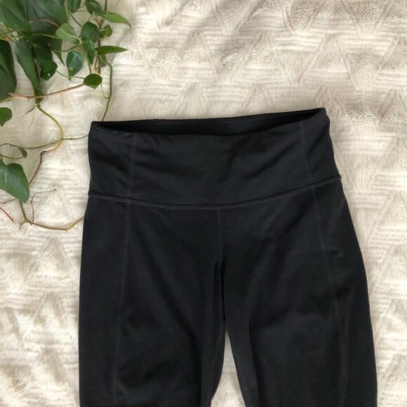Athleta Mantra Mesh Capri Leggings in Black - Picture 4 of 8